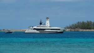 medium hairstyles for thin hair over 60